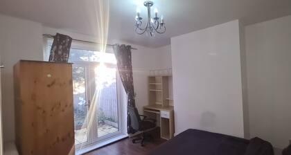 Cade's BnB. Newcastle Upon Tyne.