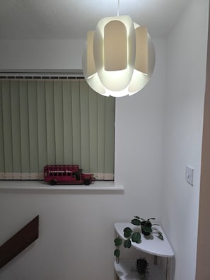 House | Interior - Emerald Apartment With Triple A Star Proximity (London)