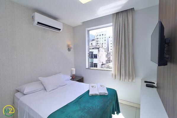 1 bedroom, iron/ironing board, internet, bed sheets