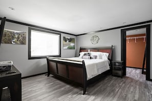 3 Schlafzimmer, Schreibtisch, Bügeleisen/Bügelbrett, kostenloses WLAN