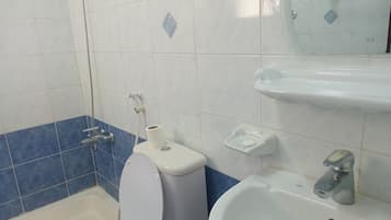 Junior Shared Dormitory, Balcony, City View | Bathroom | Soap