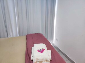 1 chambre, espace de travail pour ordinateur portable, Wi-Fi gratuit