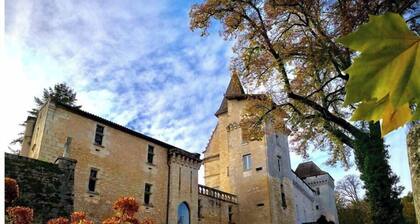 Château-l'Evêque in Périgord