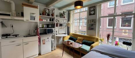 1 habitación, wifi y ropa de cama