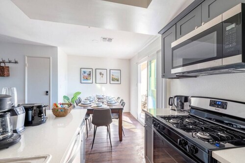 4 Br 2.5Ba Alhambra Condo near downtown LA+EV Charger 