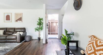 Spacious 3 beroom 2 bath near DT Alhambra +EV Charger