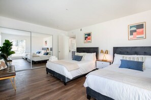 3 habitaciones, escritorio, tabla de planchar con plancha y wifi 