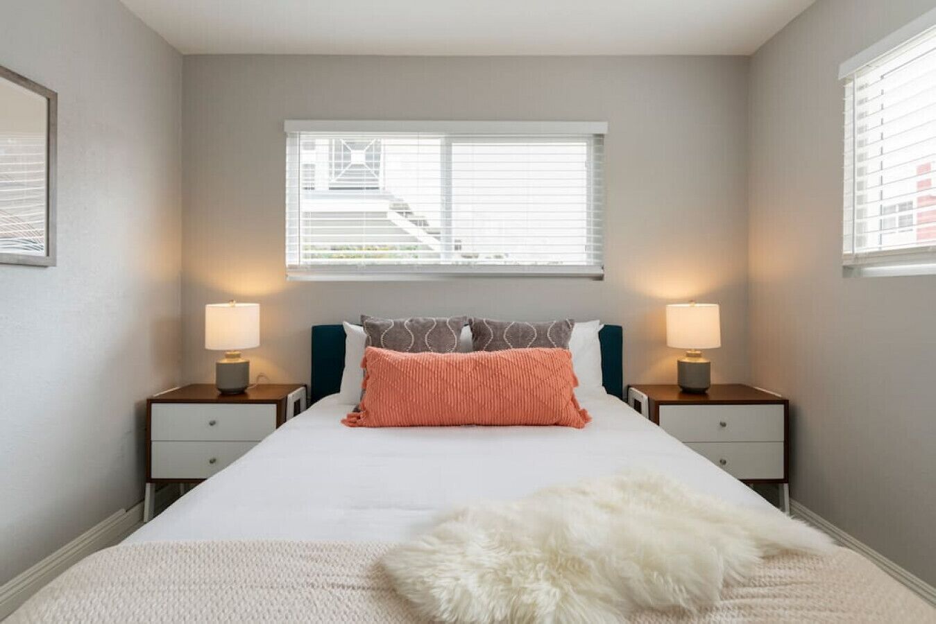 2 Schlafzimmer, Schreibtisch, Bügeleisen/Bügelbrett, WLAN