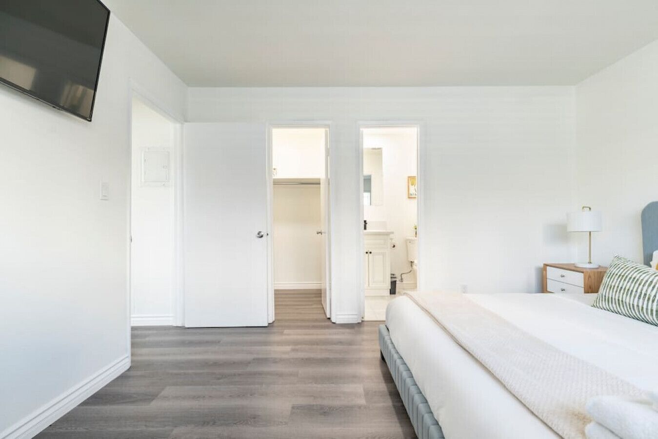 2 camere, una scrivania, ferro/asse da stiro, Wi-Fi