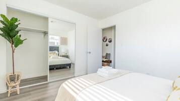 2 quartos, escrivaninha, ferros/tábuas de passar roupa, Wi-Fi