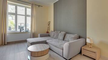 Apartment | 2 bilik tidur, seterika/papan seterika, Wi-fi percuma