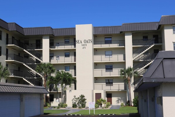 Exterior - Direct Beachfront Sea Oats Condo in Cocoa Beach (Cocoa Beach)