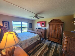 2 bedrooms, iron/ironing board, bed sheets - Direct Beachfront Sea Oats Condo in Cocoa Beach (Cocoa Beach)