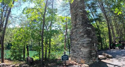 Deer Meadow Cabin
~Lake Lure~
Book Now for Fall Leaves, Apples & Crisp Air!