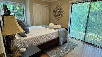 2 bedrooms, WiFi, bed sheets