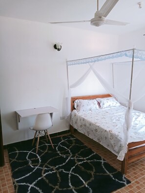 3 bedrooms, iron/ironing board, WiFi, bed sheets - 3 BEDROOM AIRBNB-SAFE,SECURE,CLEAN, COMFORTABLE (Pungu)