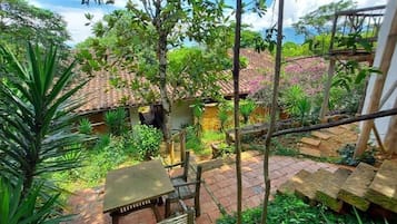 Khuôn viên nơi lưu trú