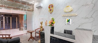 Treebo Royal Plaza,700 Mts From Promenade Beach