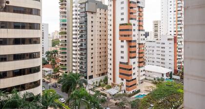 Lindos apts c piscina no Setor Oeste IDV