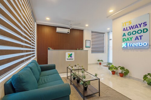 Treebo De Alphabet Gachibowli