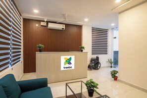 Reception - Treebo De Alphabet Gachibowli (Hyderabad)