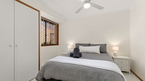 4 bedrooms, iron/ironing board, travel crib, free WiFi
