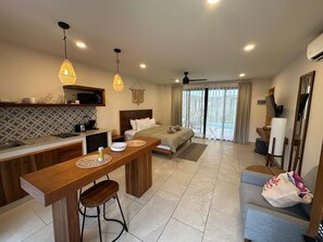 1 bedroom, WiFi, bed sheets - Pool View Studio (Tulum)