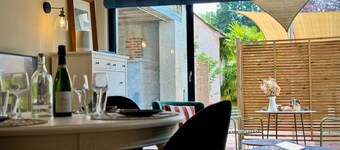 La Maison sous les Arbres: duplex, garden & spa ⎮ Touraine & Amboise