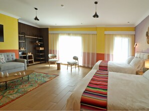 Suite familiare, vista giardino | Biancheria da letto di alta qualità, materassi a doppio strato, minibar