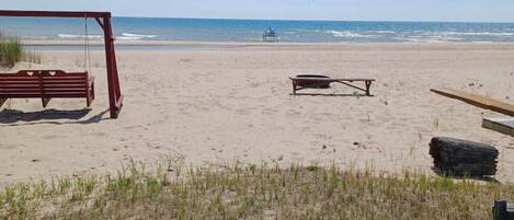 Una spiaggia nelle vicinanze