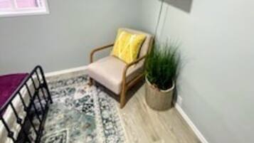 2 間睡房、可攜式嬰兒床、免費 Wi-Fi、床單