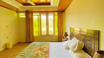 Deluxe Double Room | Soundproofing, iron/ironing board, free WiFi