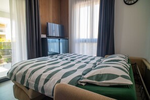 Fer et planche à repasser, Wi-Fi gratuit, draps fournis