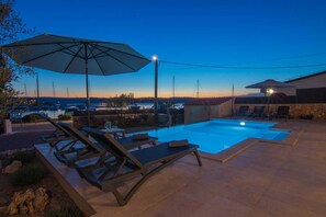 Opvarmet pool