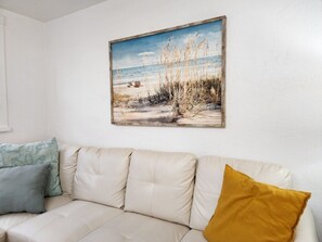 Interior - Robinhood Beach Villa (Sarasota)