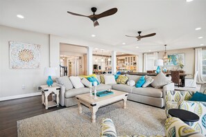 Smart TV, fireplace, offices