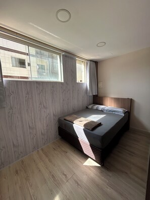 2 Schlafzimmer, Bügeleisen/Bügelbrett, Reisekinderbett, kostenloses WLAN