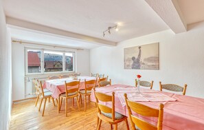 Dining - Nice apartment in Bischofsheim (Bischofsheim)