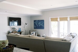 Smart TV, books