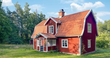 3 bedroom lovely home in Högsby