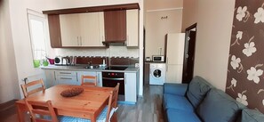 Interior - Charming Apartment in the Heart of Budapest (Budapest)