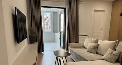 Modern meets Comfort 2 Br apartment in Bllok