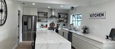 Microwave, oven, stovetop, dishwasher