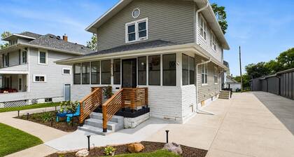 Best Value 2BR Midtown Stay - Clean + Central