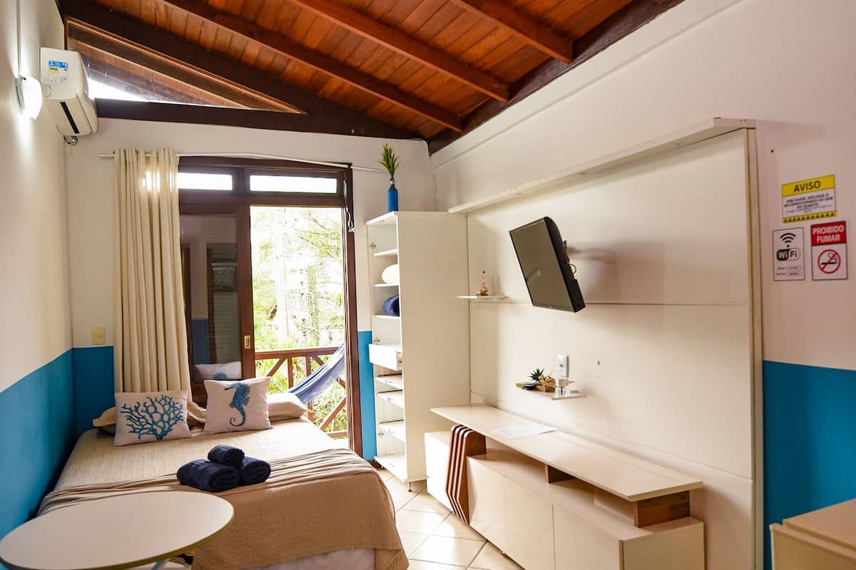 Exclusive Suite | 1 bedroom, minibar, free WiFi, bed sheets