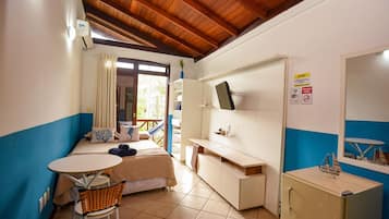 Exclusive Suite | 1 bedroom, minibar, free WiFi, bed sheets