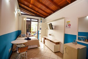 Exclusive Suite | 1 bedroom, minibar, free WiFi, bed sheets