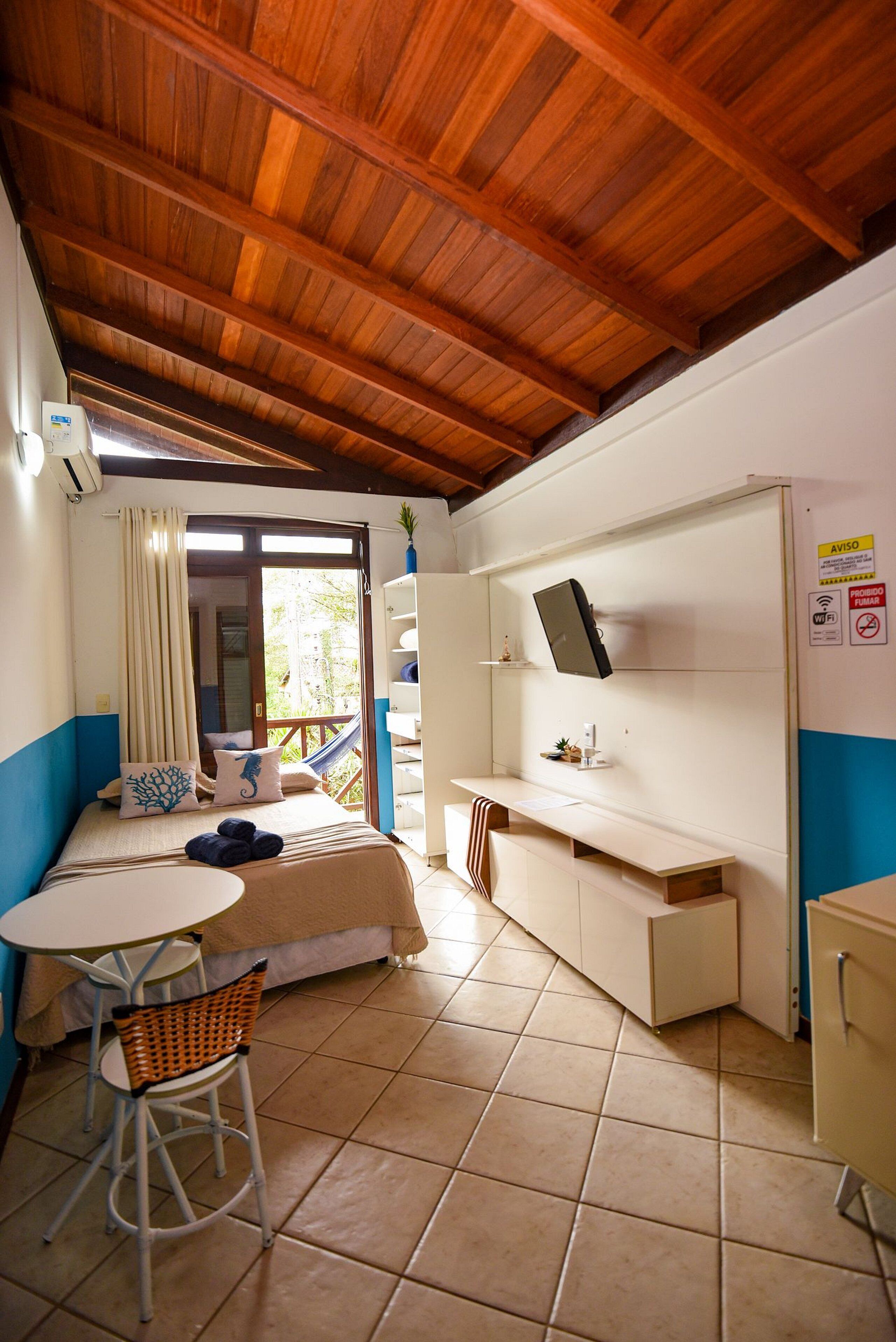 1 bedroom, minibar, free WiFi, bed sheets