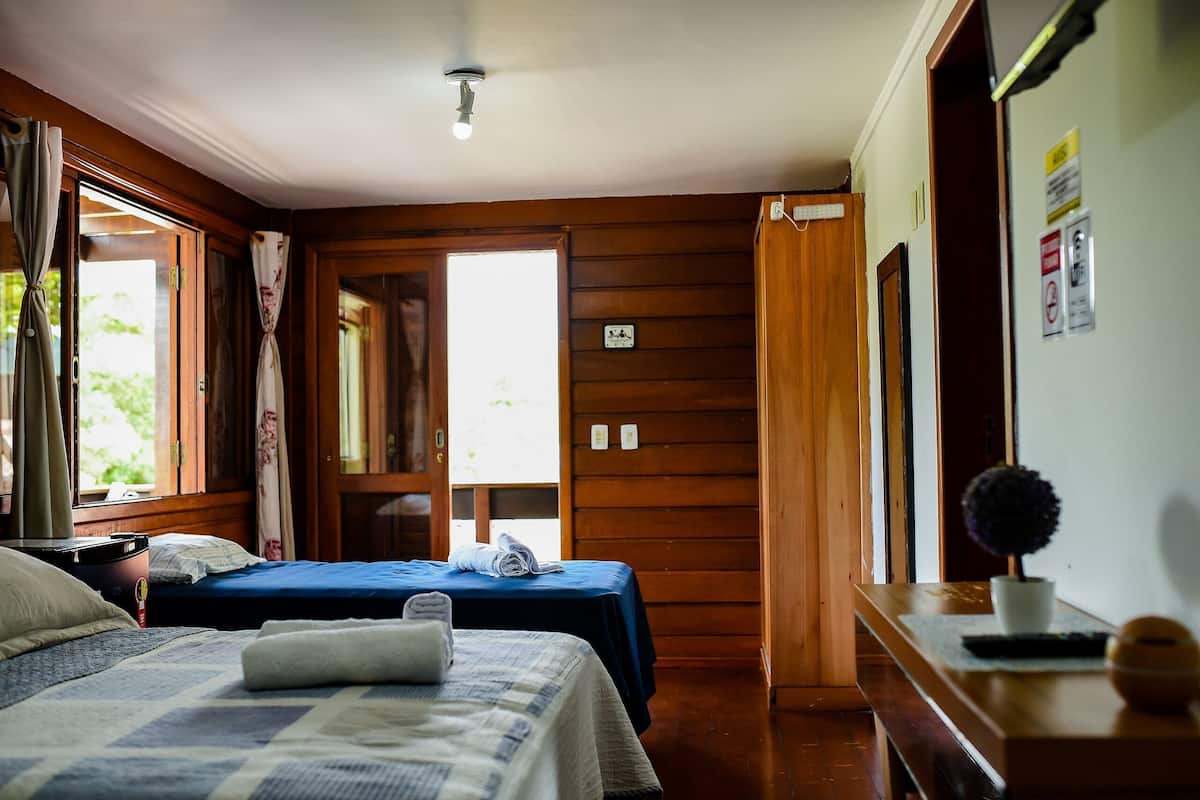 Familien-Suite | 1 Schlafzimmer, Minibar, kostenloses WLAN, Bettwäsche