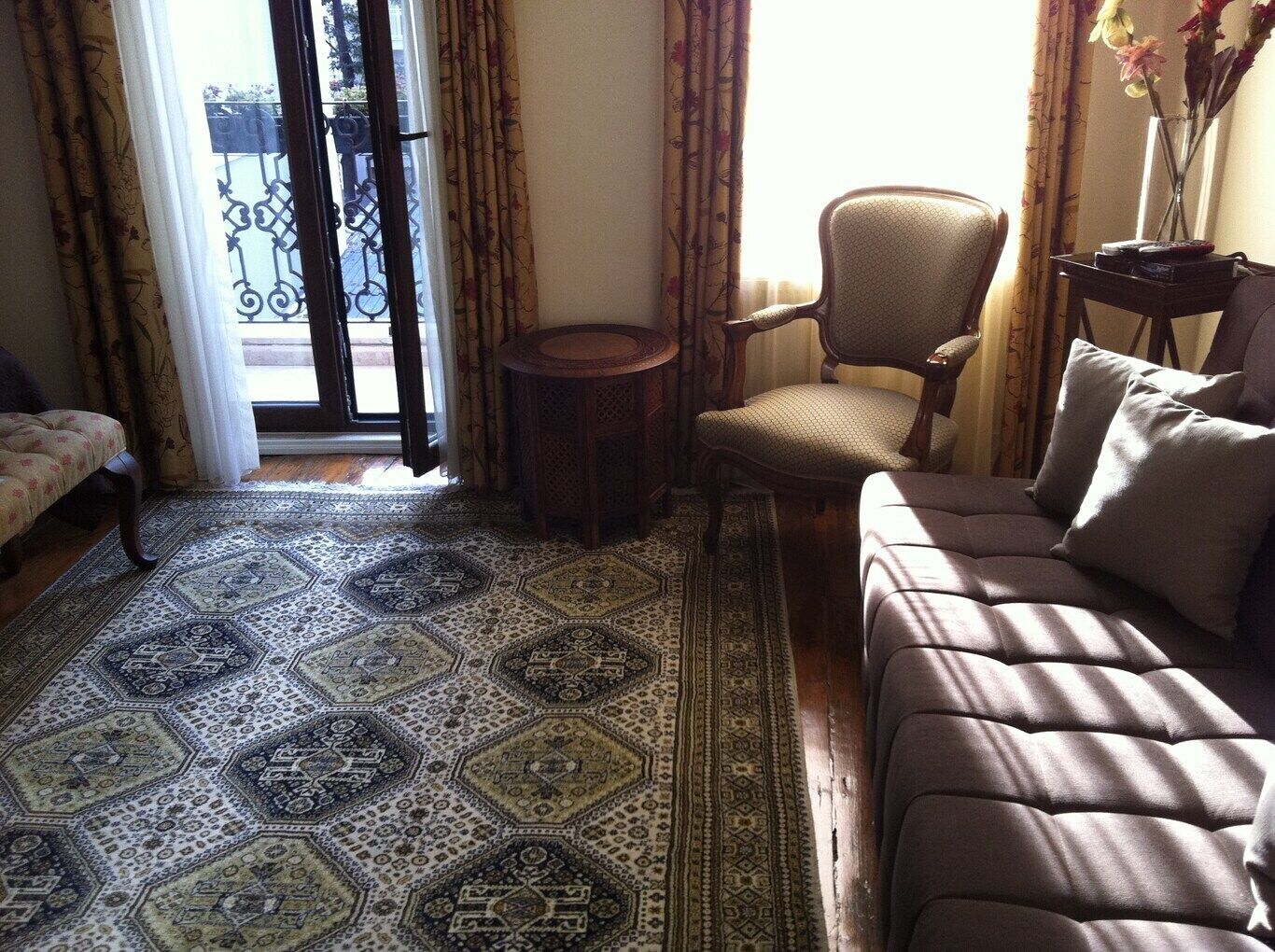 1 bedroom, desk, laptop workspace, free WiFi